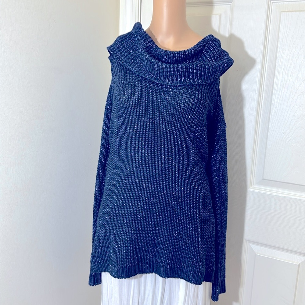 Women’s Navy Blue Cold Shoulders Sweater Size Large